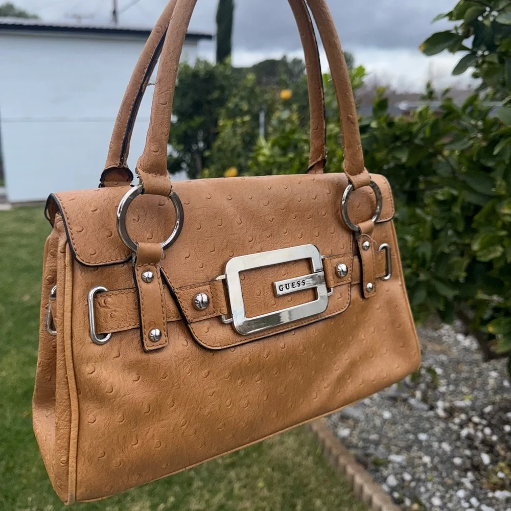 Guess Vintage 90s/Y2K Tan Ostrich Women’s Satchel Handbag Shoulder Purse Bag